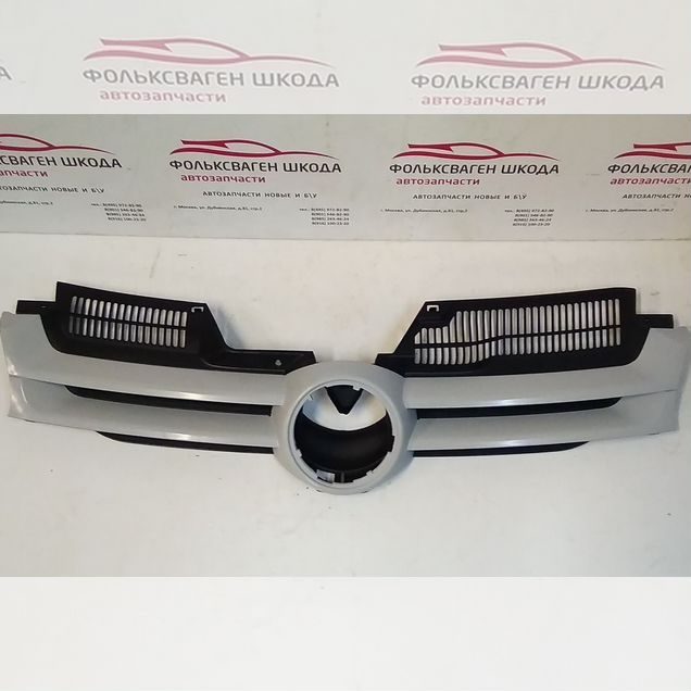Решетка радиатора Volkswagen Golf 5