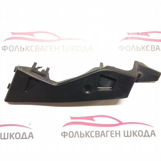 Крепление бампера с крылом правое Passat B6