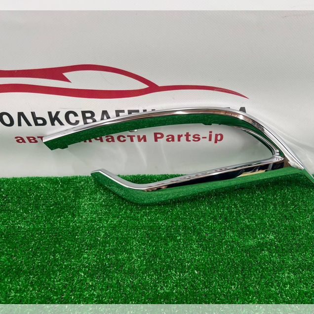 Хром заднего бампера правый Skoda Kodiaq