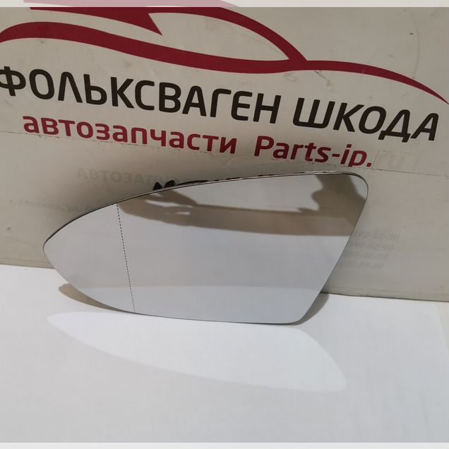 Левый зеркальный элемент Фольксваген Гольф 7
