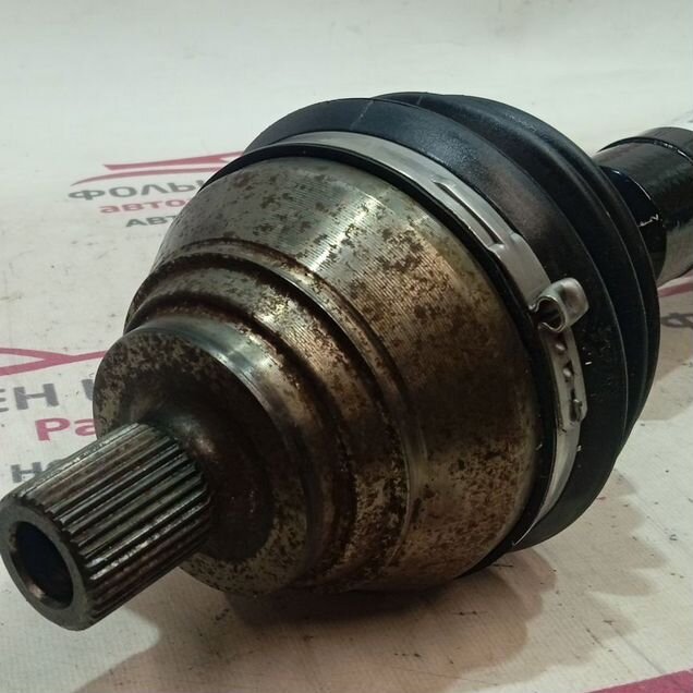 Привод правый Volkswagen Audi (Новый)