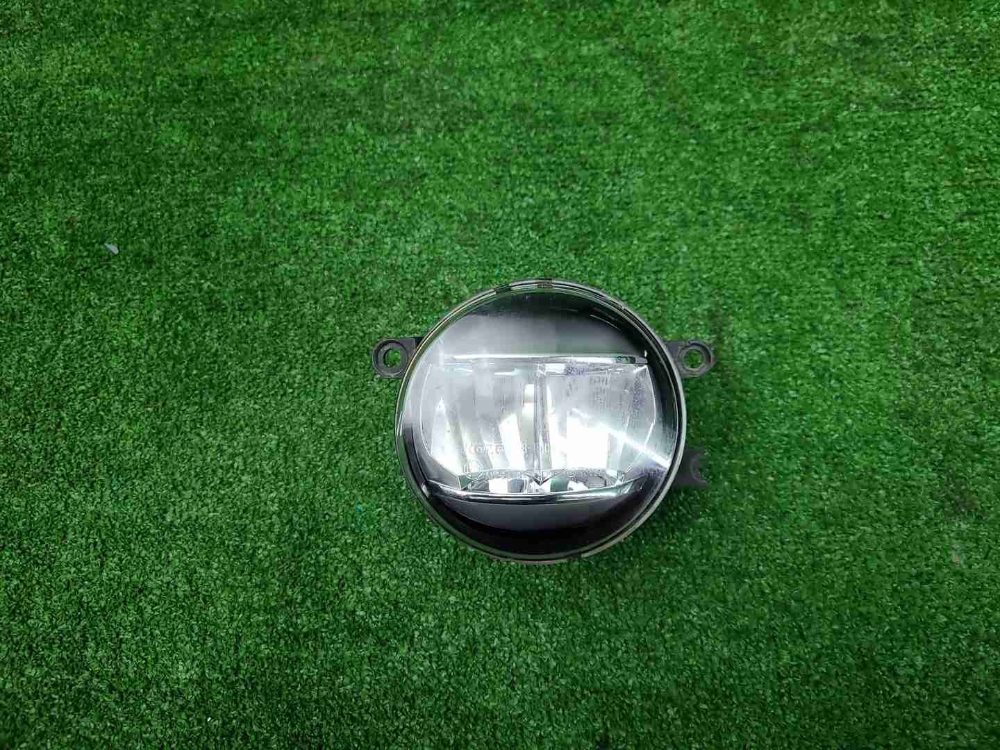 ПТФ левая Toyota Camry XV50 XV70 (2017-2021) LED