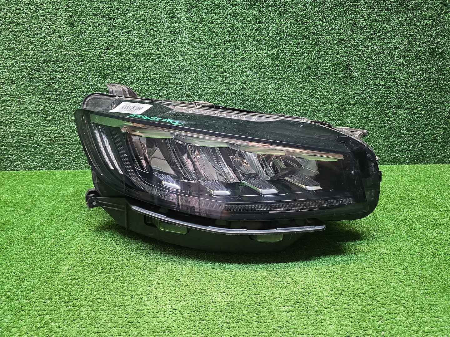 Фара правая Belgee X70 (2024-н.в.) LED