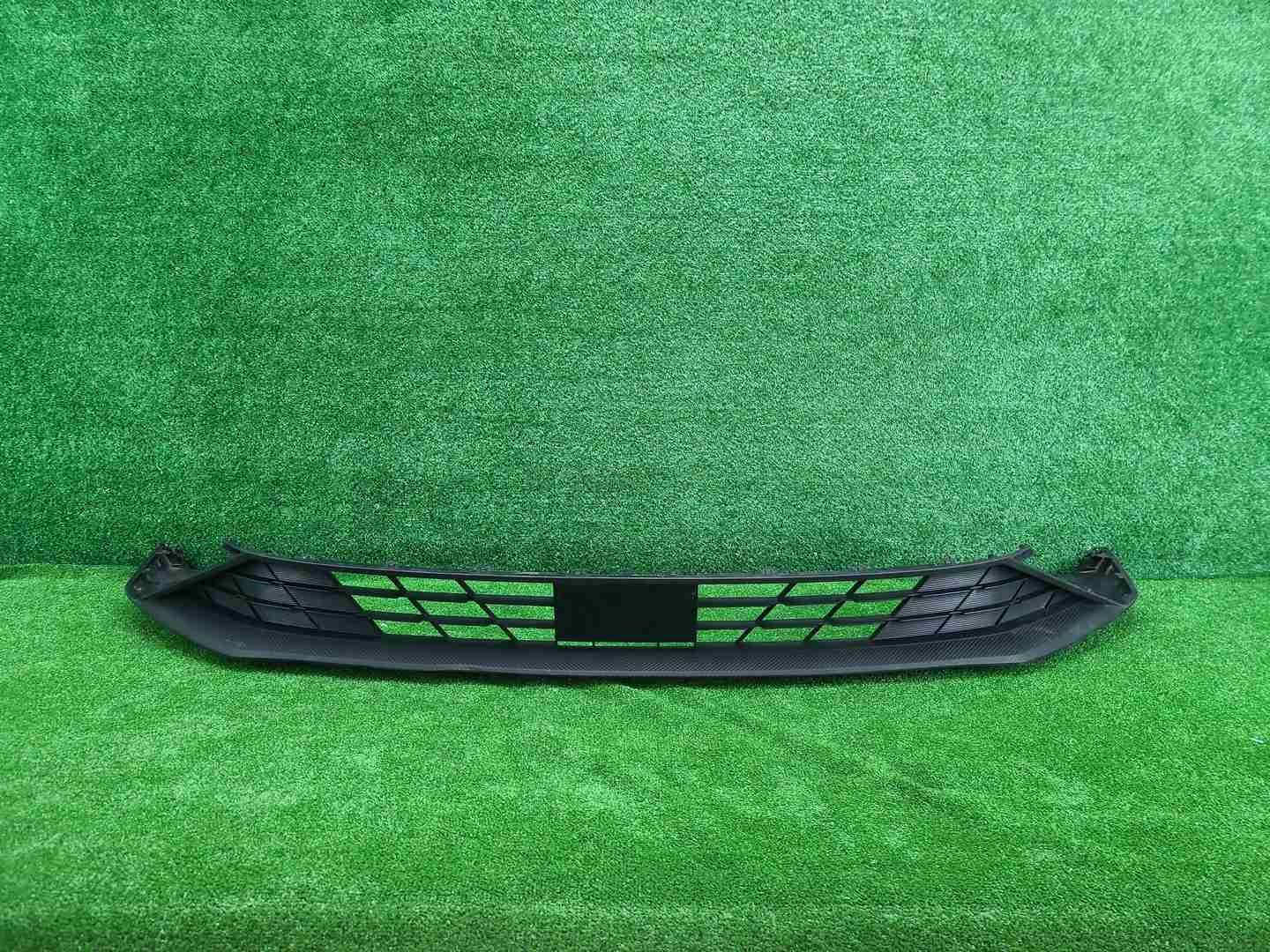 Юбка переднего бампера Changan Lamore (2023-н.в.)