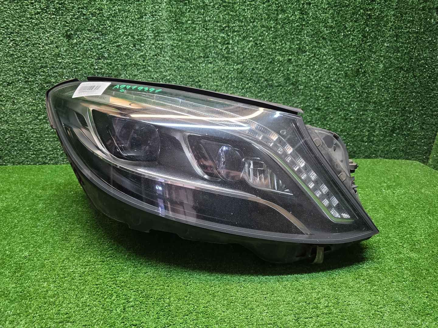 Фара правая Mercedes S W222 (2013-2017) LED