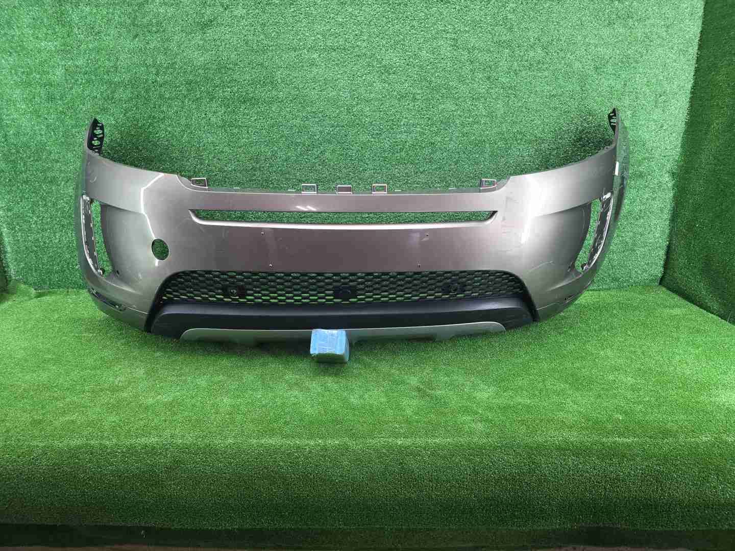 Бампер передний Range Rover Evoque 2 (2018-2024)