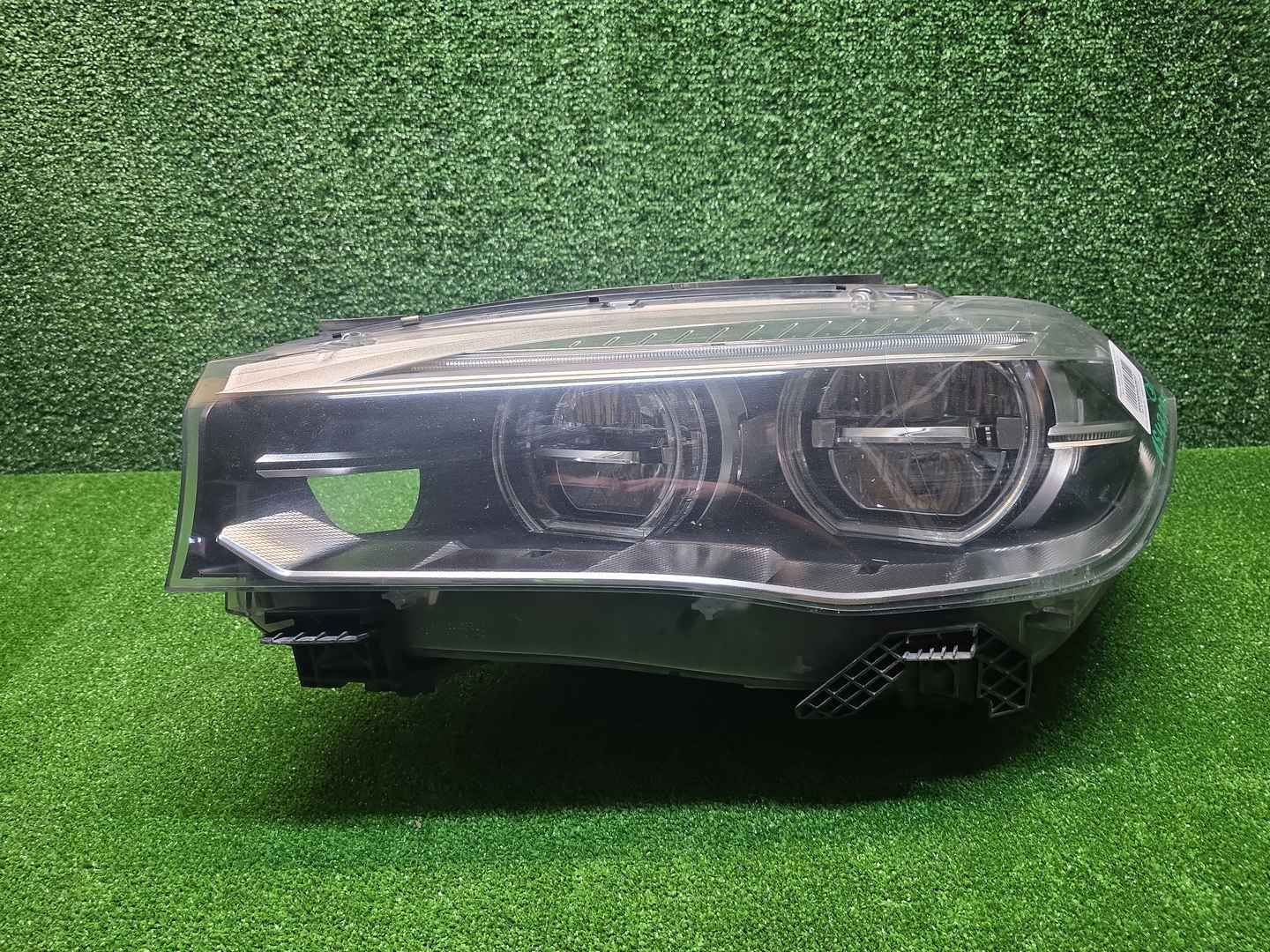 Фара левая BMW X5 F15 X6 F16 15-18 LED