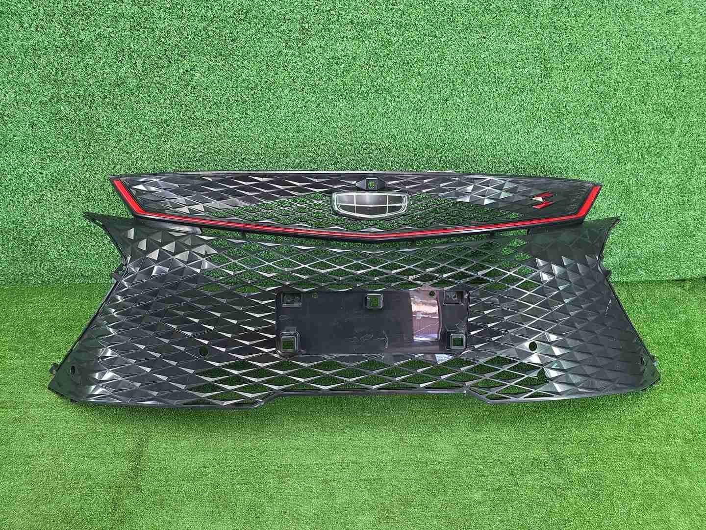 Решетка радиатора Geely Coolray (2023-н.в.)