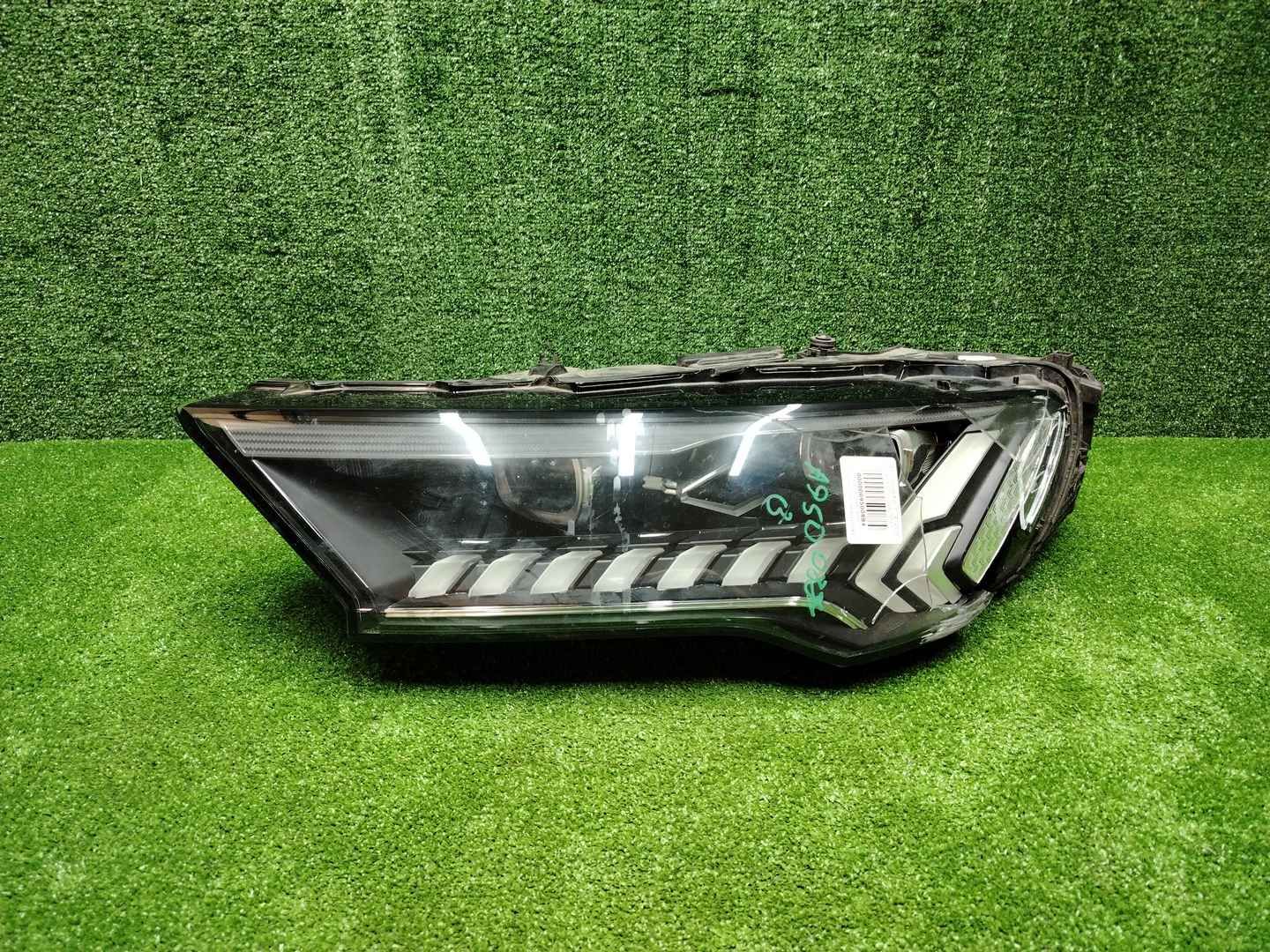 Фара левая Audi Q7 2 (2019-2024) LED