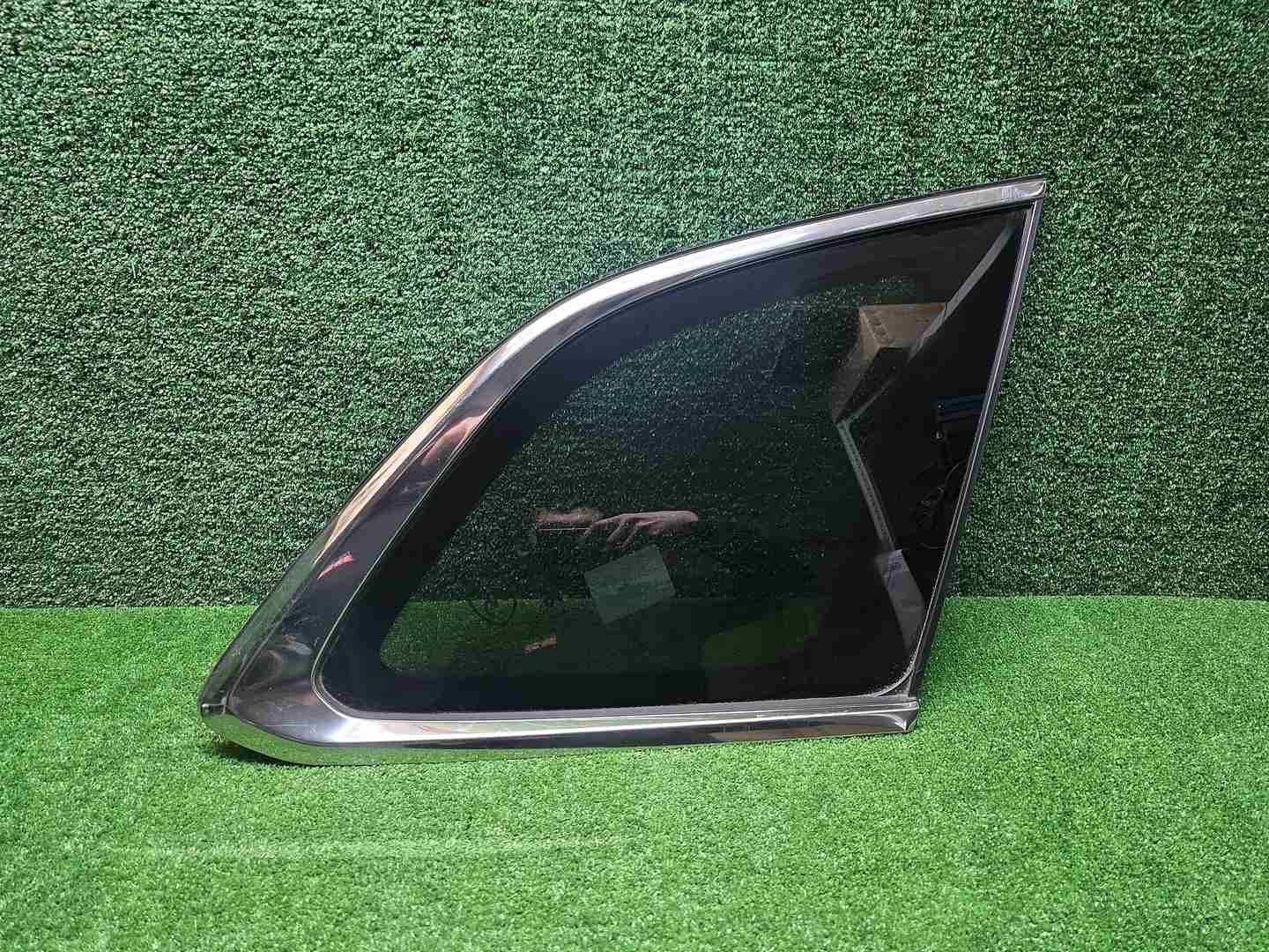 Форточка задняя правая Geely Monjaro (2021-н.в.)