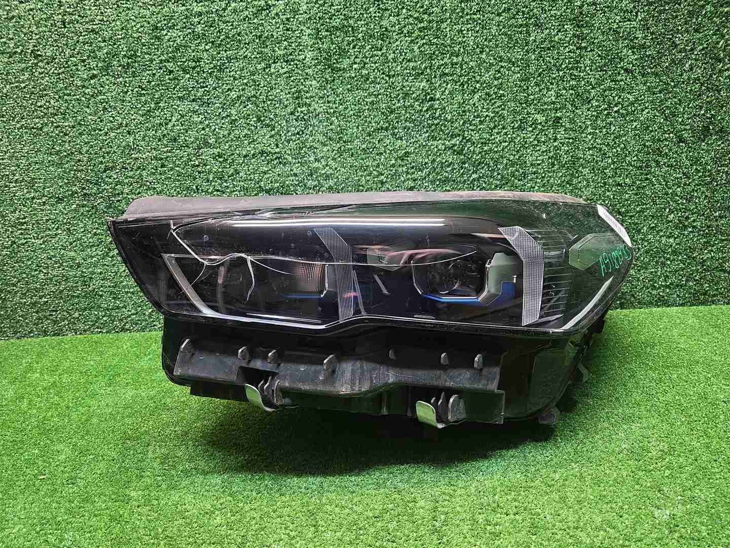Фара левая BMW 5er G60 (2023-н.в.) LED