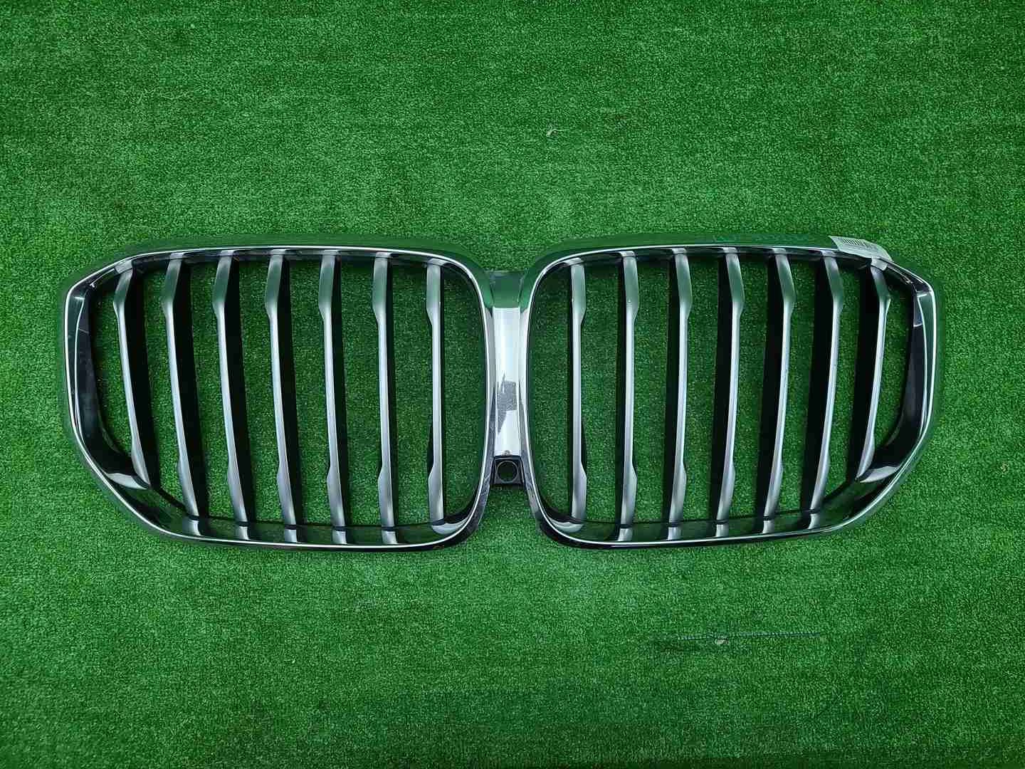 Решетка радиатора BMW X5 G05 (2018-2023)