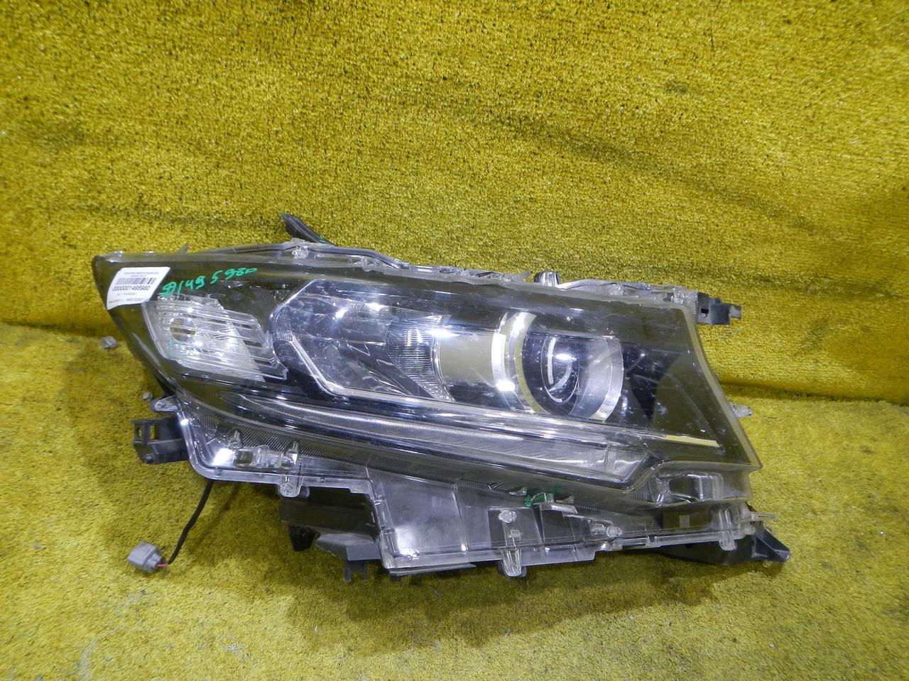 Фара правая Toyota Land Cruiser Prado 150 (2017-н.в.) LED