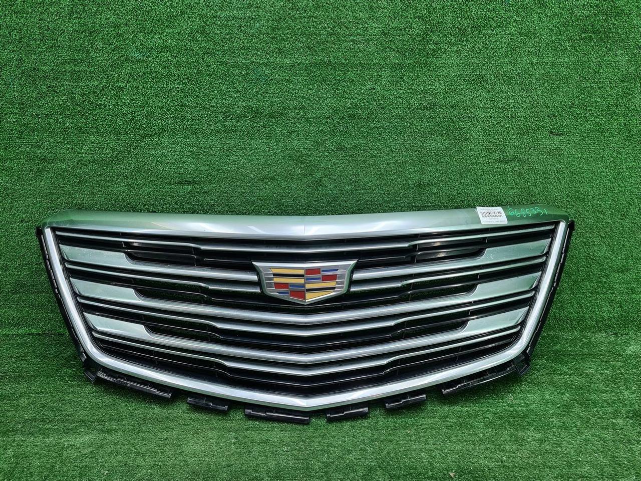 Решетка радиатора Cadillac XT5 (2016-2019)