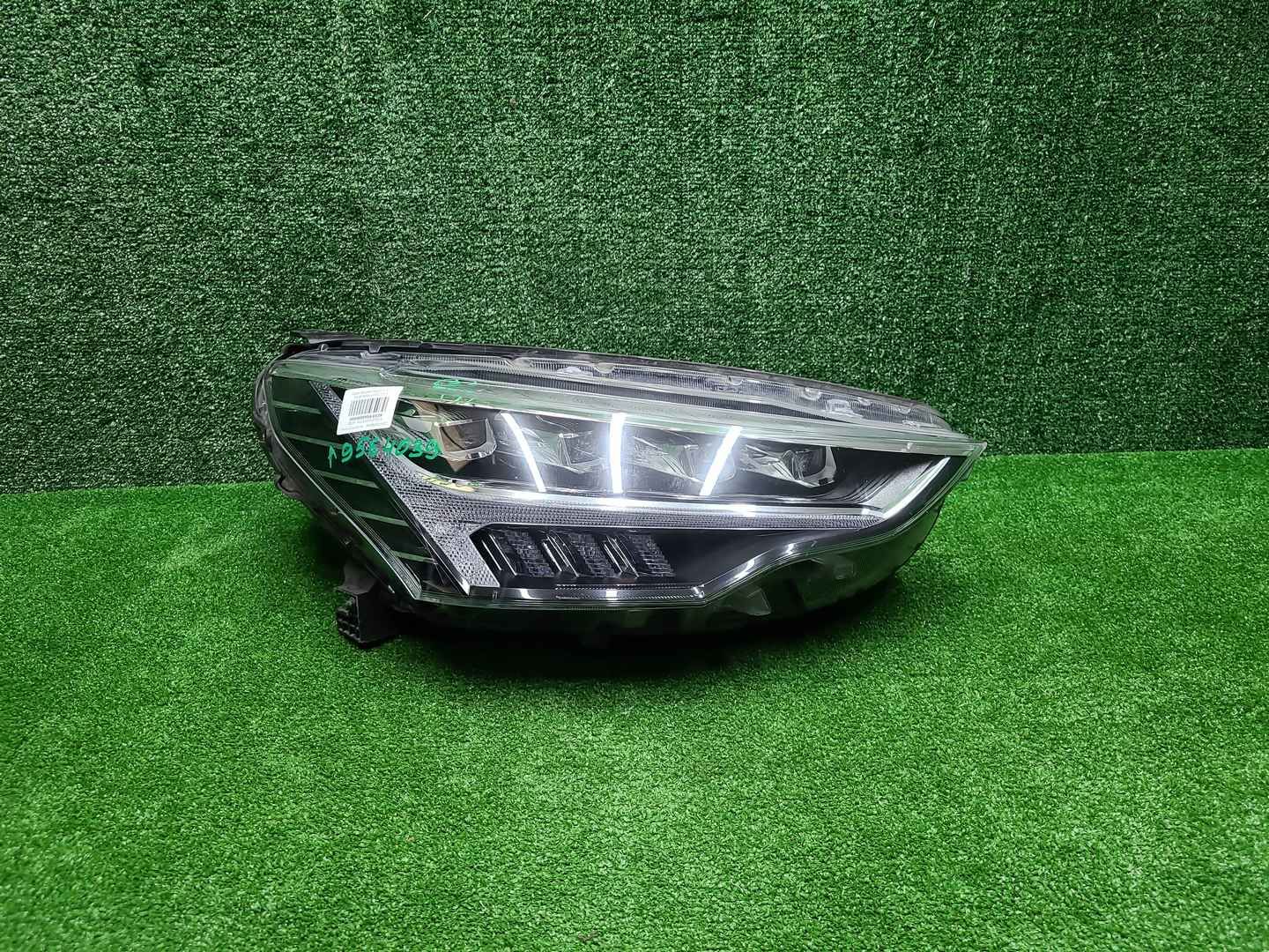 Фара правая Haval Jolion (2021-н.в.) LED
