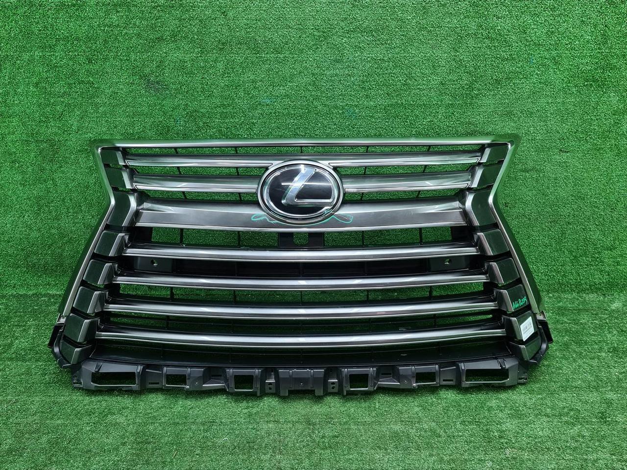 Решетка радиатора Lexus LX 3 (2015-2023)