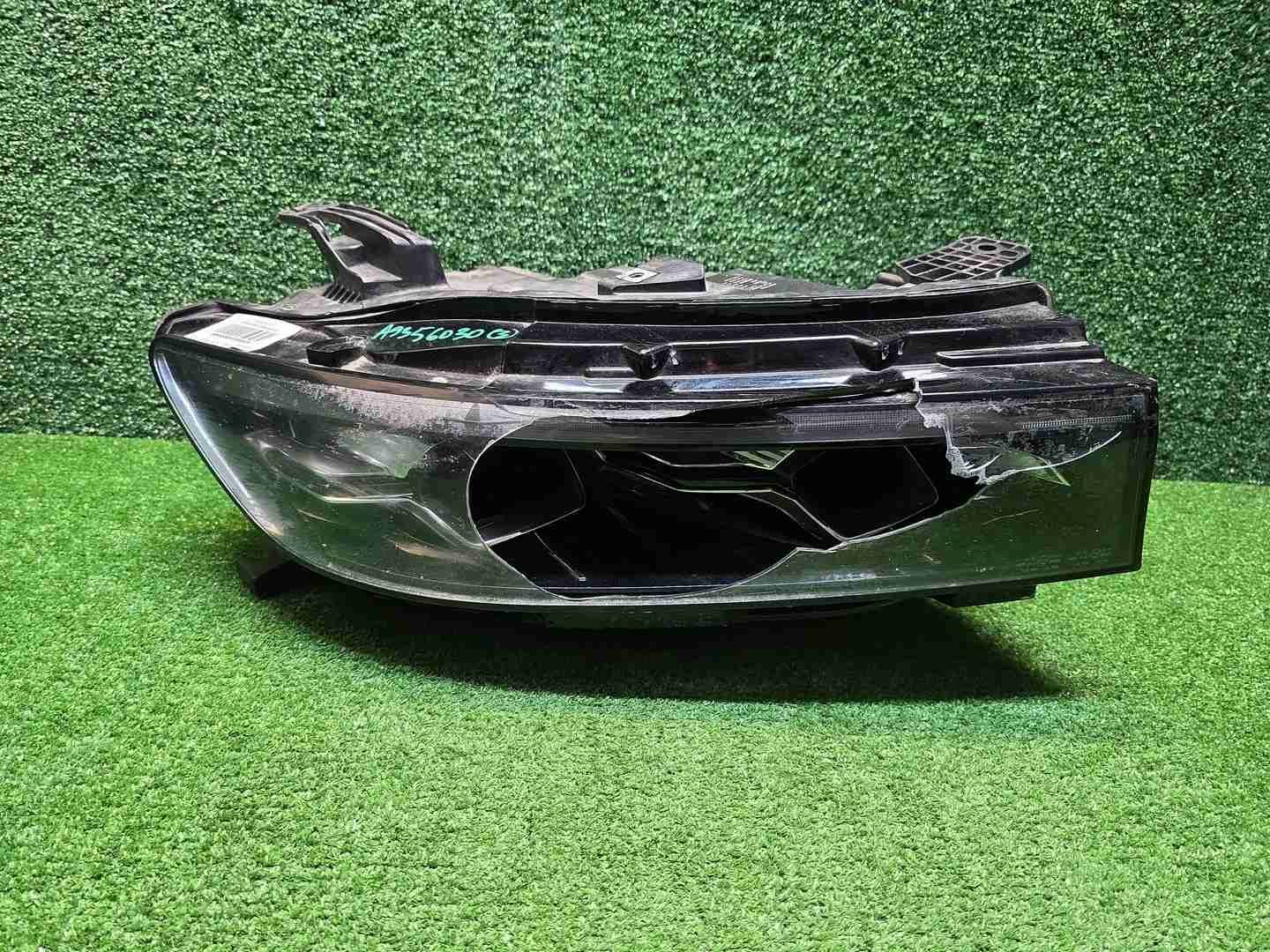 Фара правая Voyah Free (2023-н.в.) LED