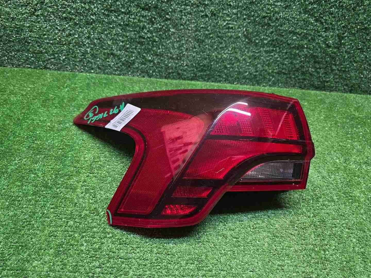 Фонарь левый внешний Hyundai Santa Fe 4 TM (20-24)