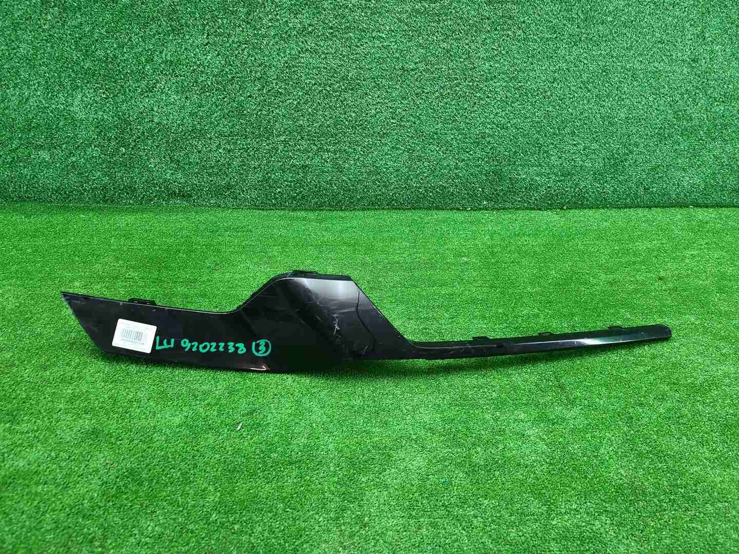 Накладка переднего бампера правая Voyah Free 23-нв
