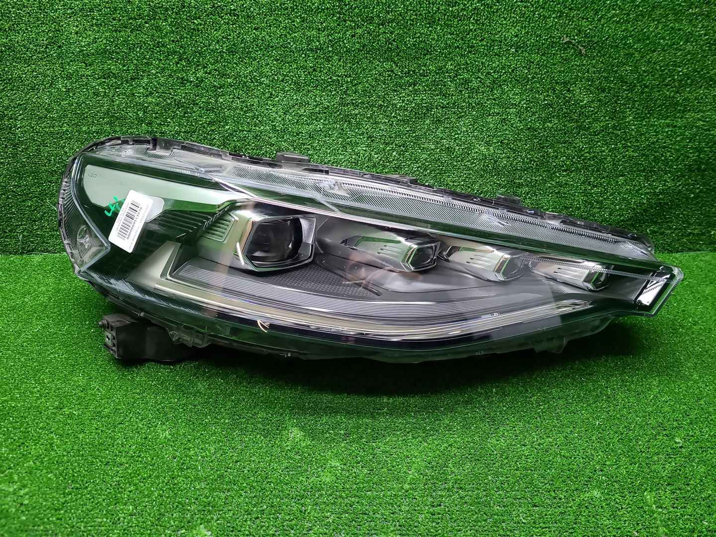 Фара правая Haval F7 (2018-2024) LED
