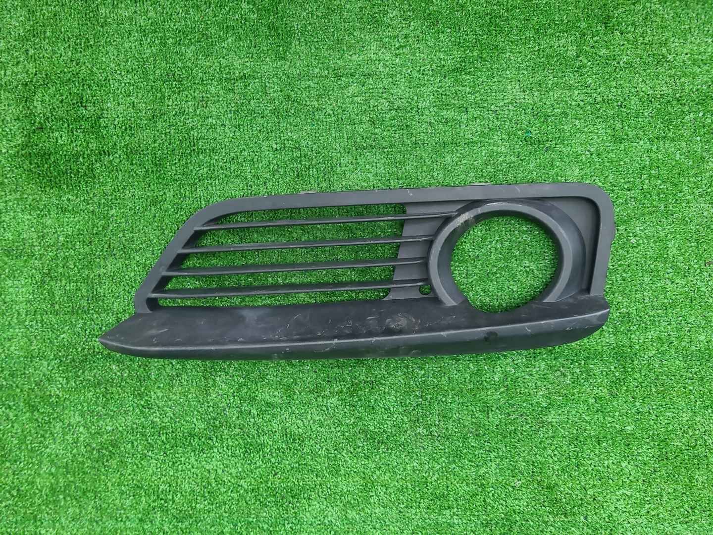 Накладка птф правая BMW 1er f20 f21 (15-17)