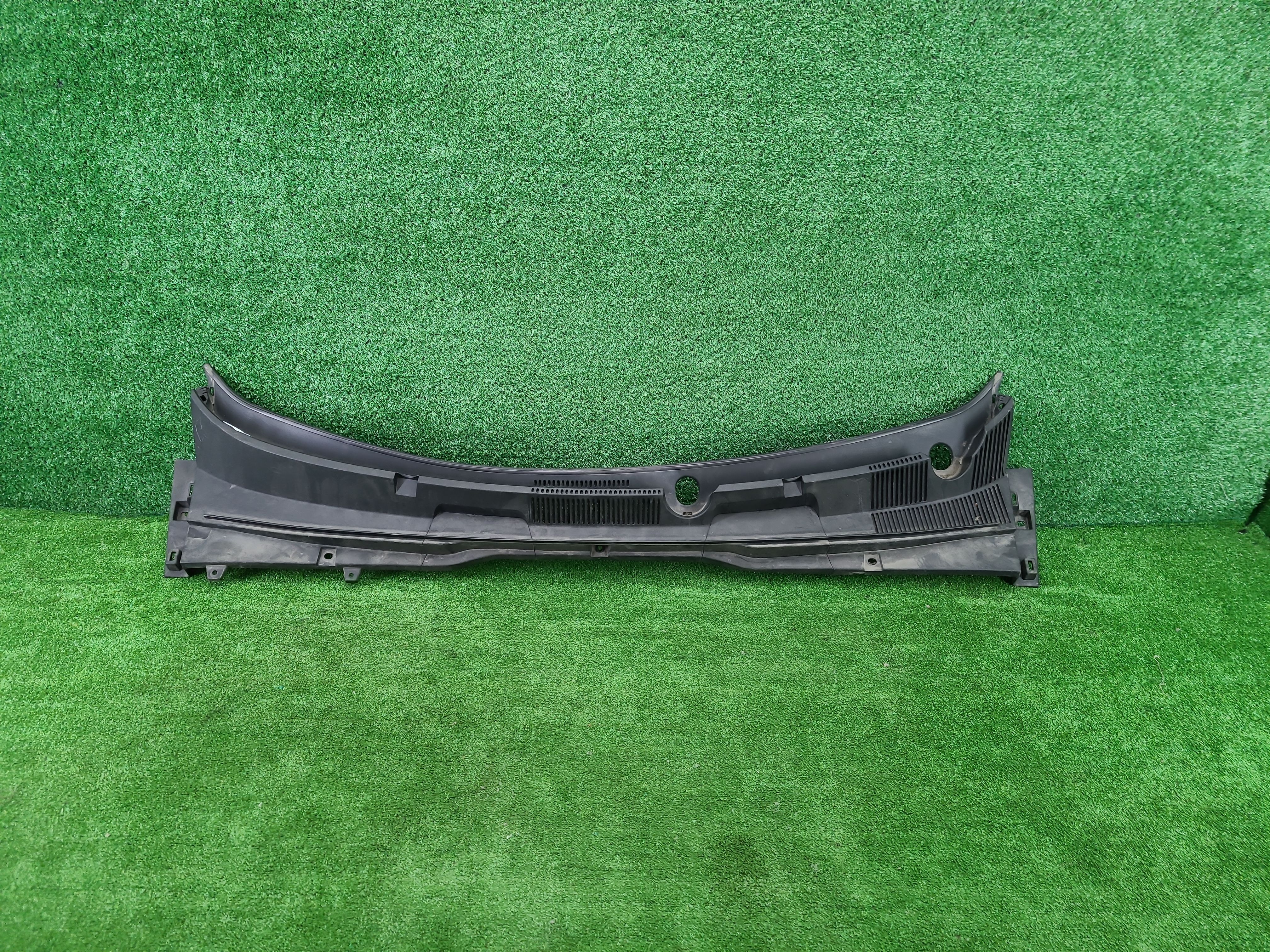 Жабо Geely Coolray (2019-2024)