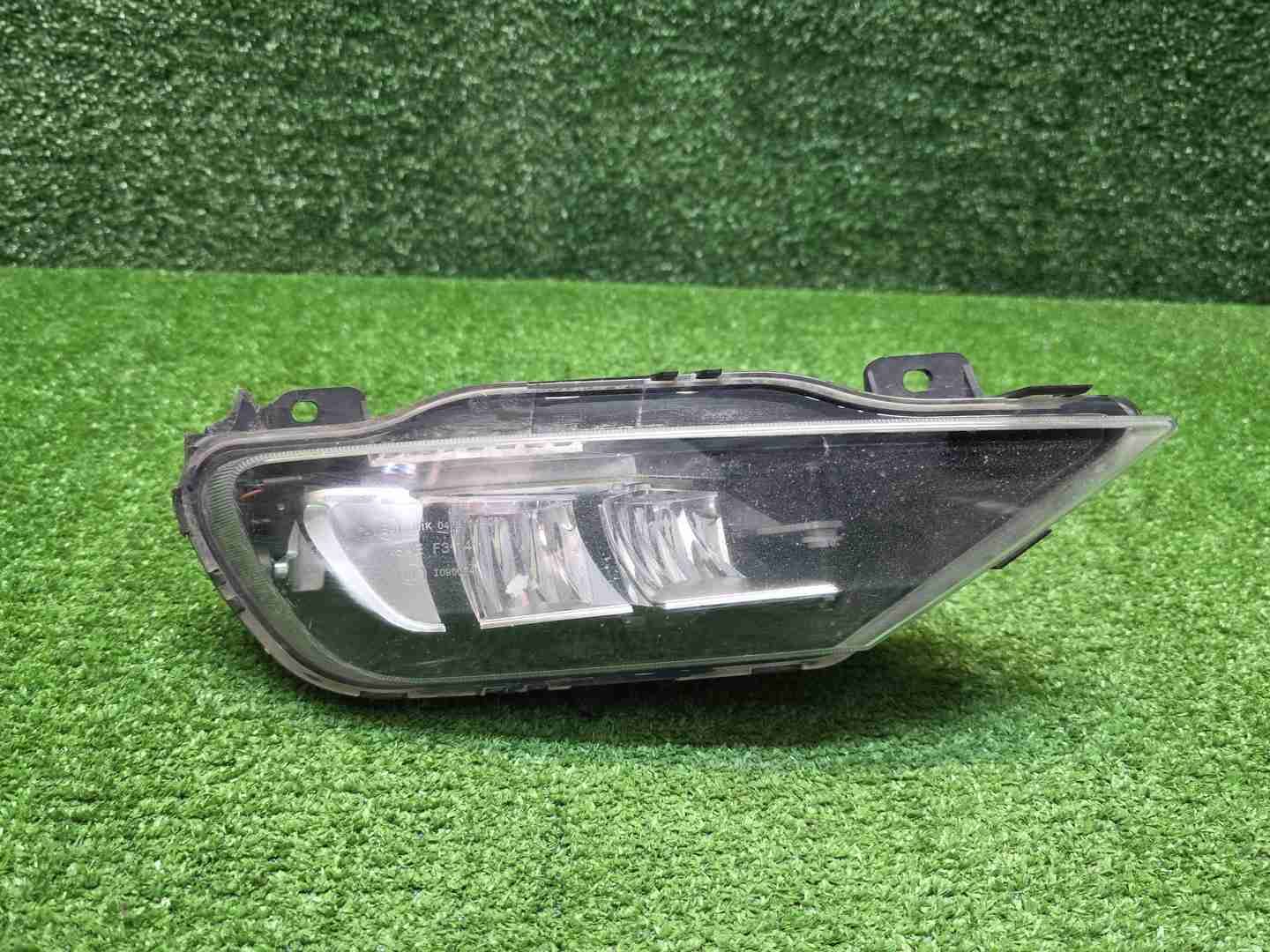 ПТФ правая Volvo XC90 2 (2014-2019) LED