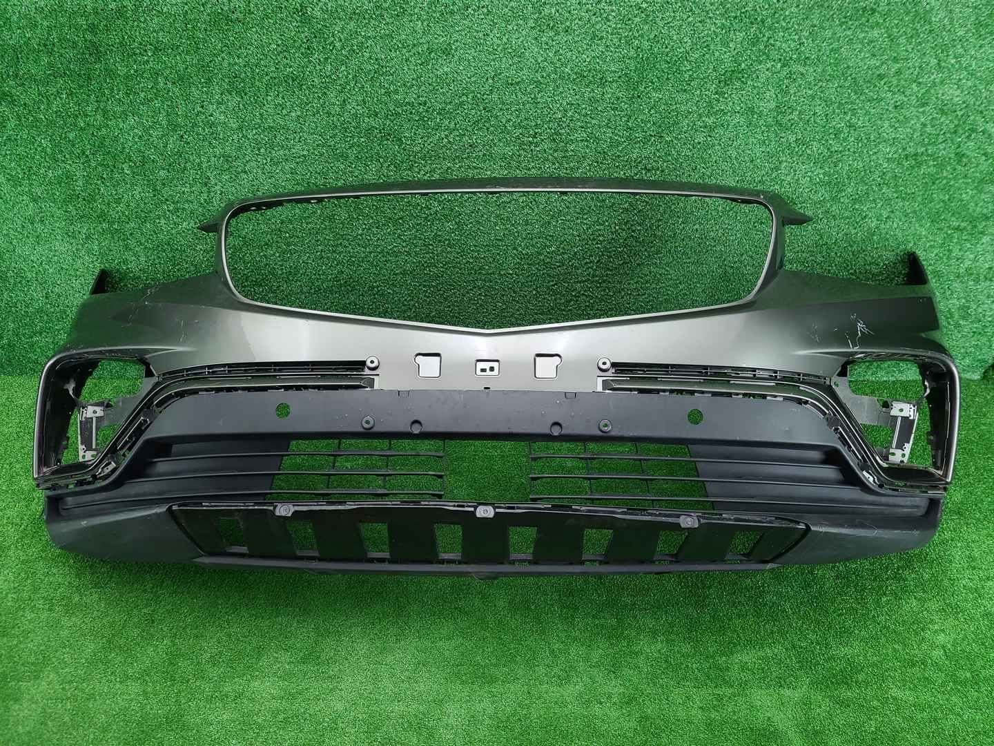 Бампер передний Geely Atlas Pro (2021-2025)