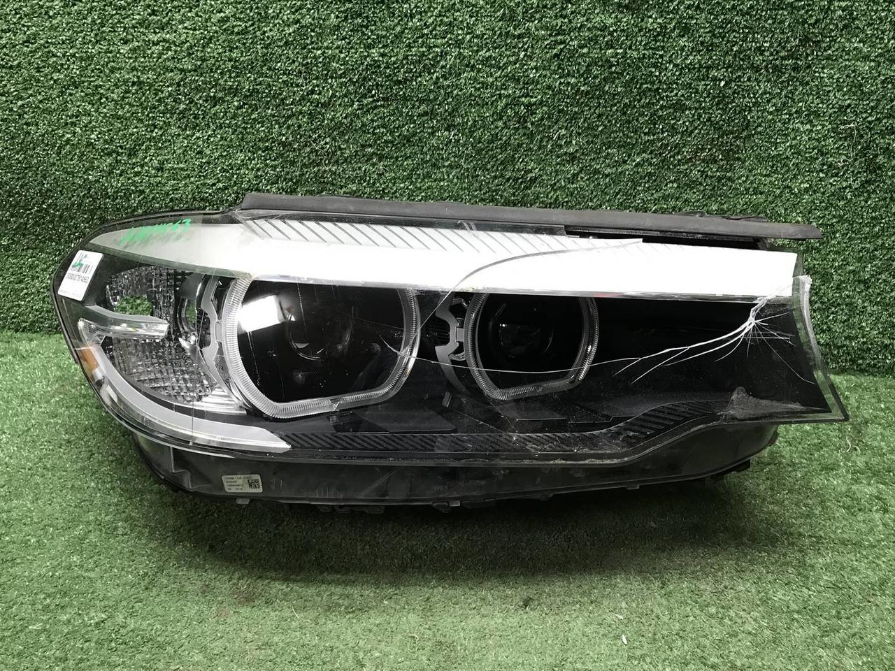 Фара правая BMW 5er G30 (2017-2020) LED
