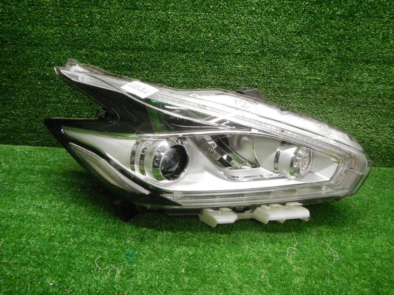Битая Фара правая Nissan Murano Z52 (14-22) LED