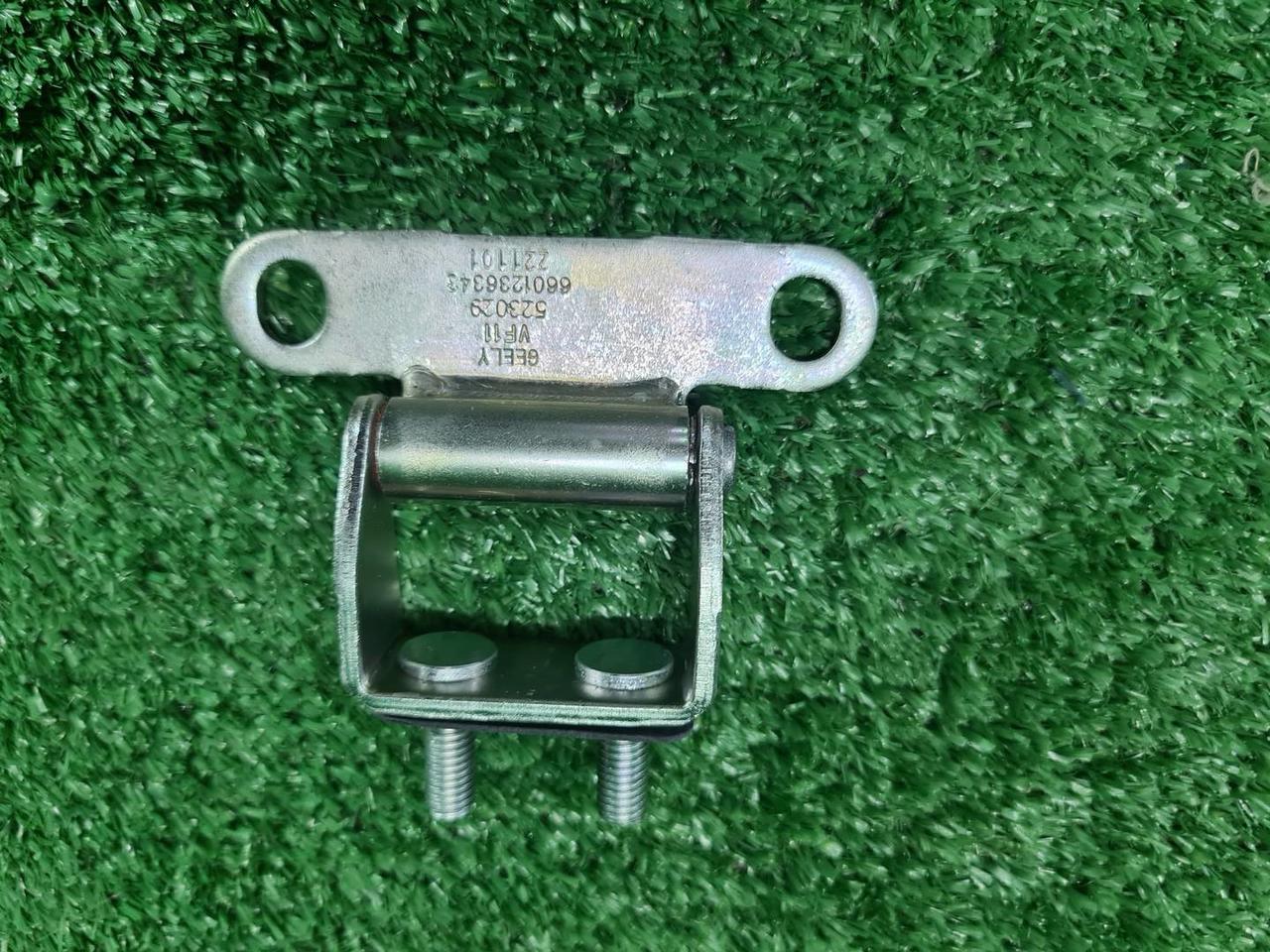 Петля крышки багажника Geely Tugella (2019-н.в.)