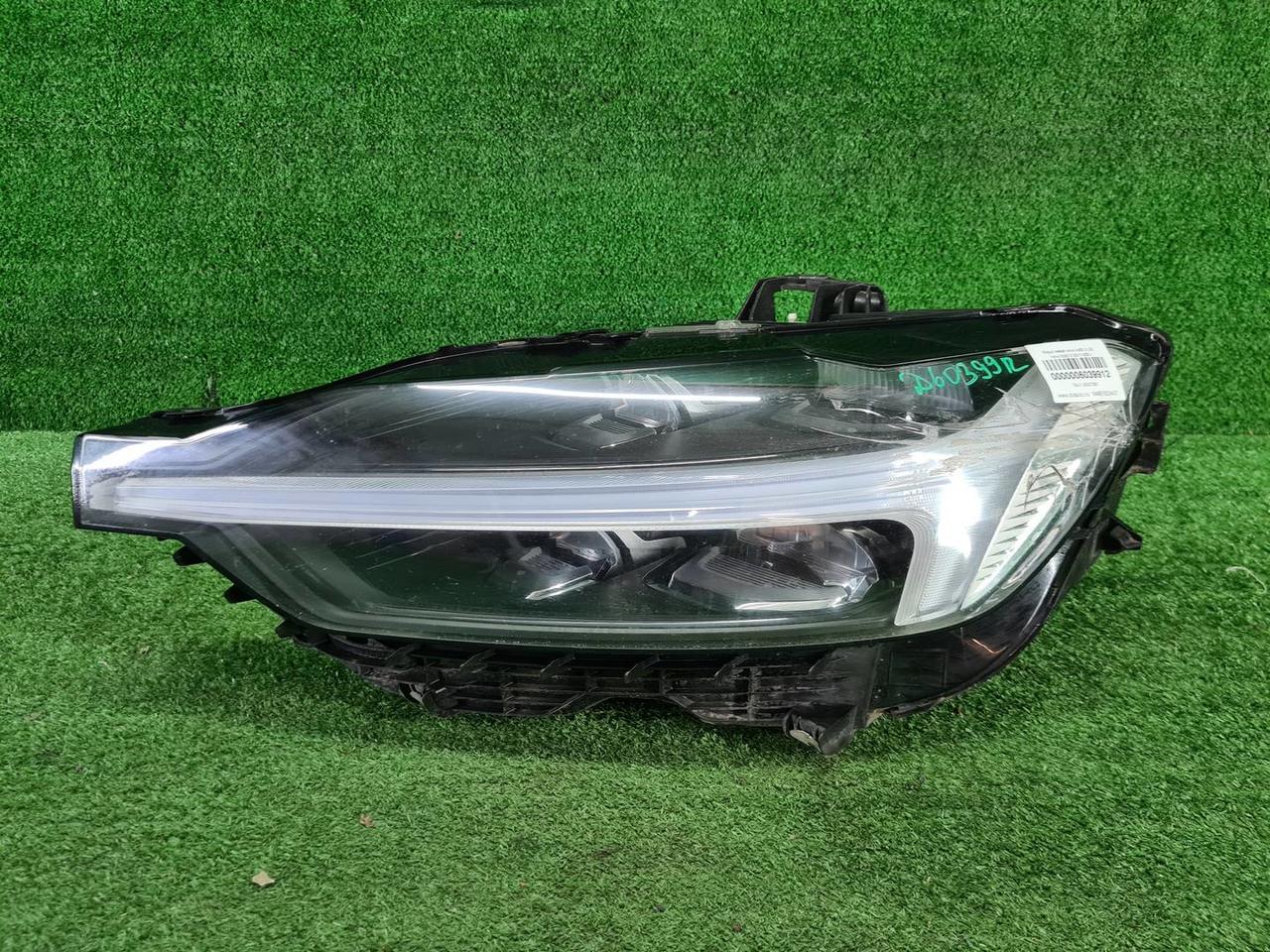Фара левая Volvo XC60 2 (2017-2021) LED