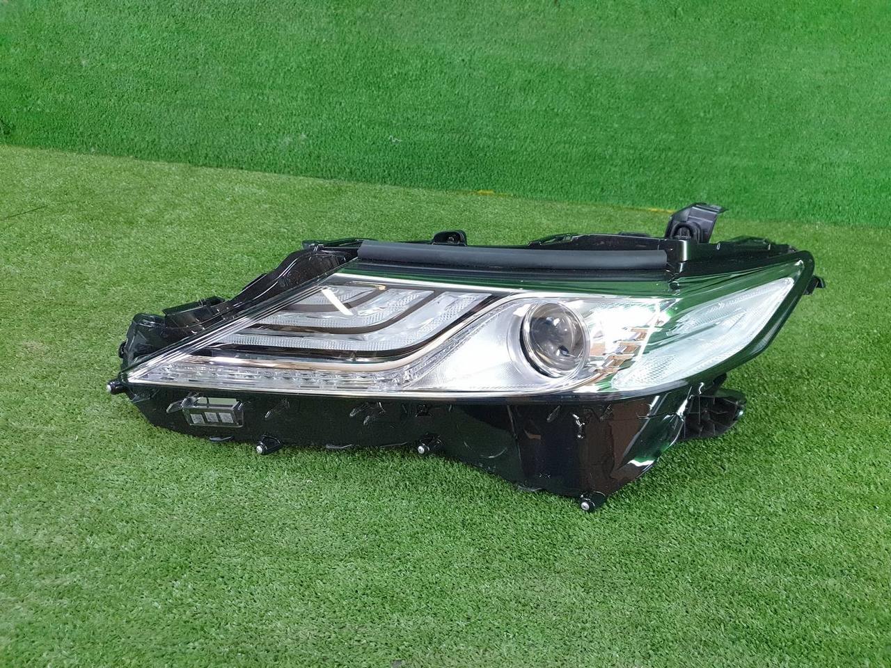 Фара левая Toyota Camry xv70 (2020-н.в.) LED