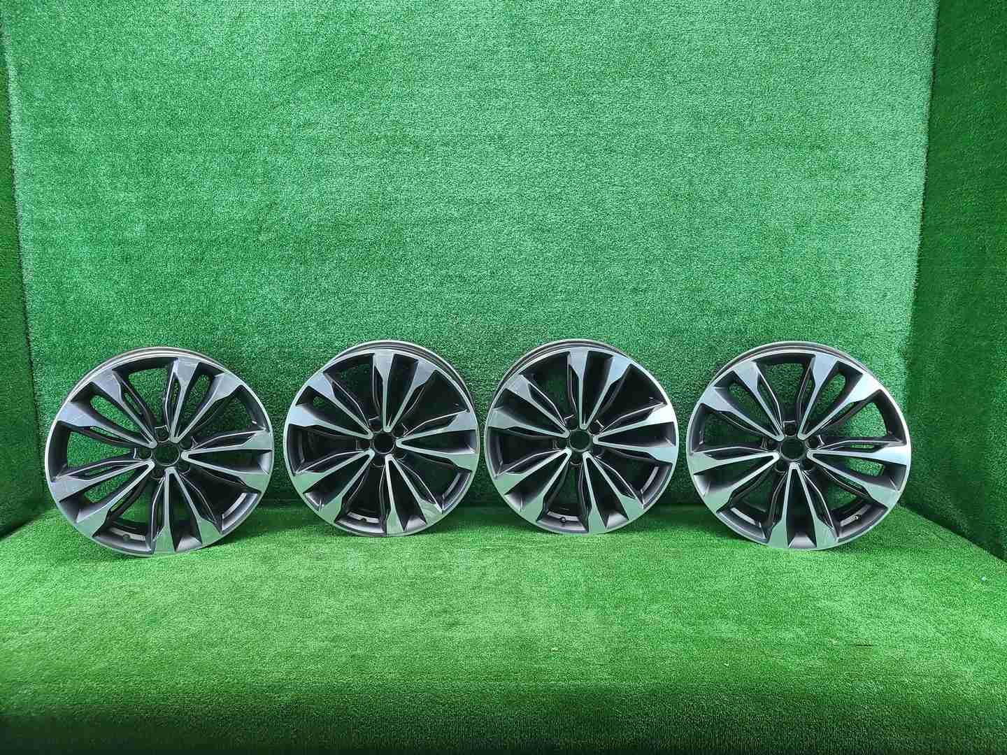 Диск Комплект дисков R20 Geely Tugella (2019-2024)