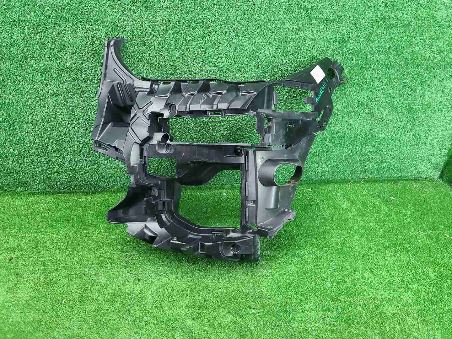 Кронштейн перед. бампера BMW X5 G05 18-23 M-paket