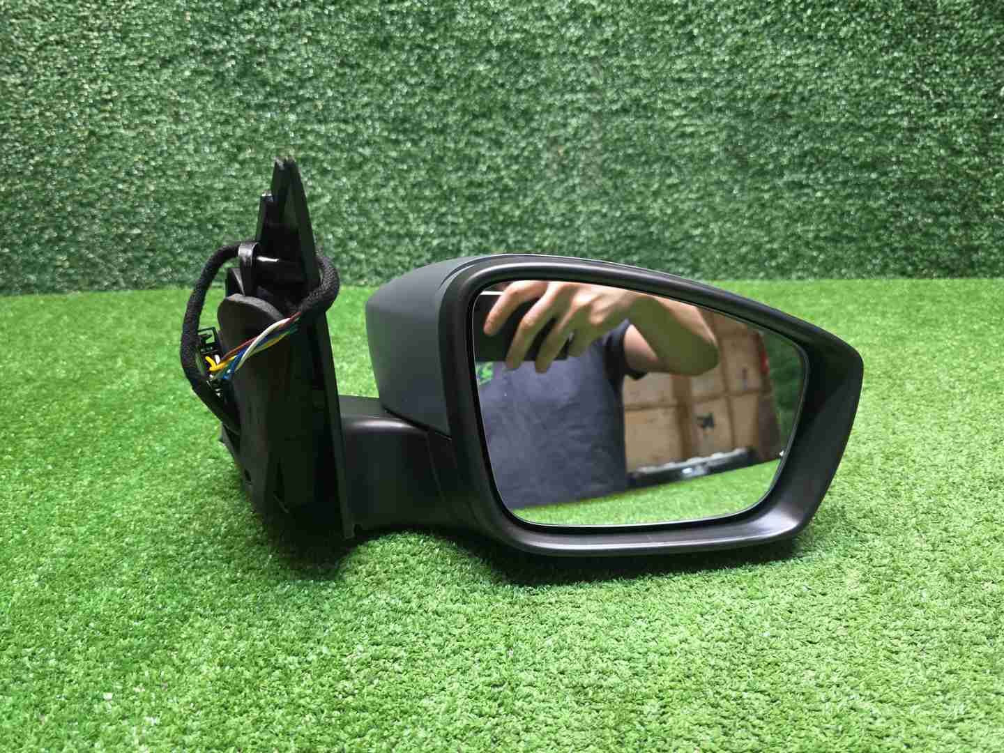 Зеркало правое Skoda Rapid 1 (2012-2017) 6 конт.