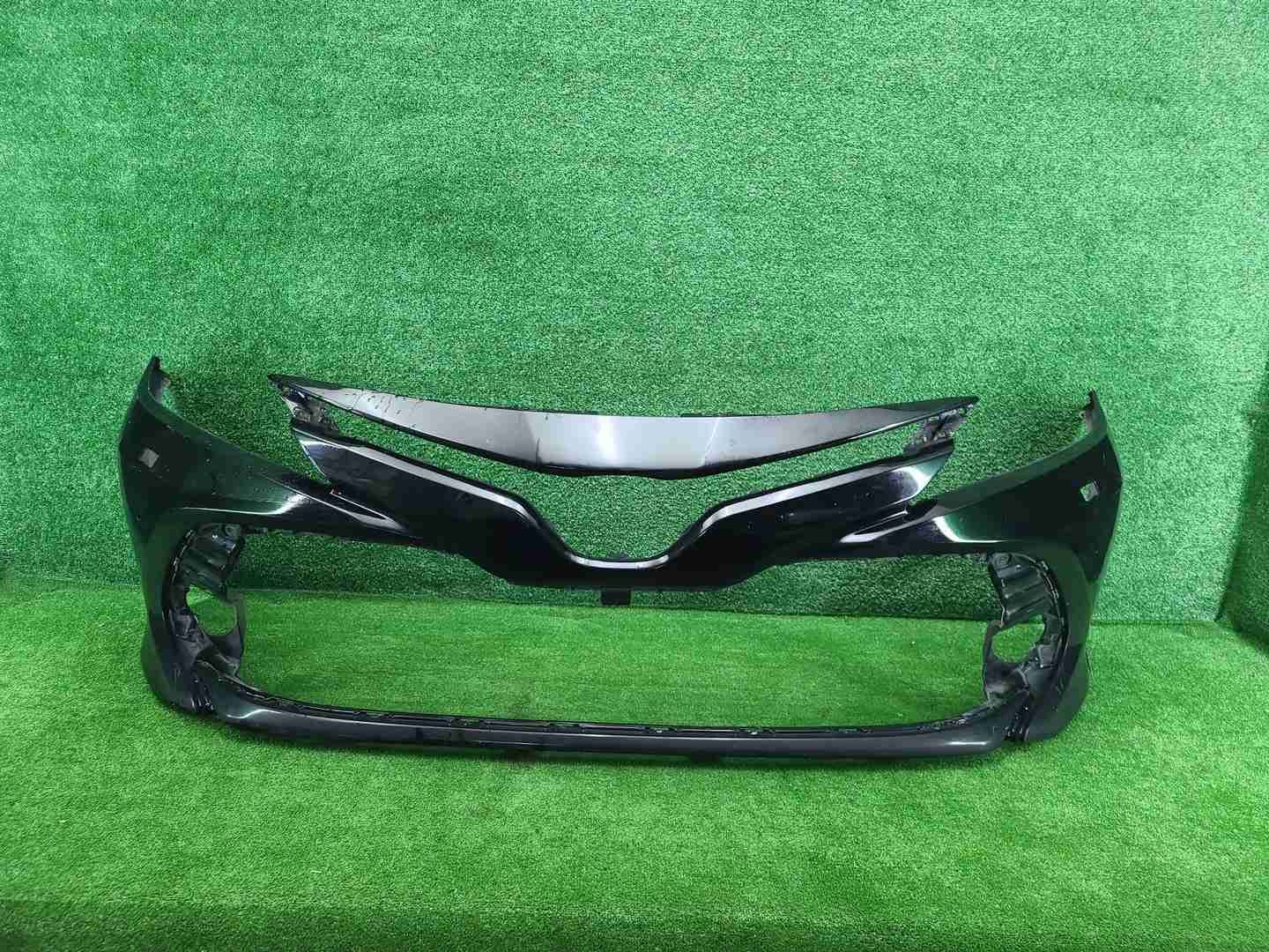 Бампер передний Toyota Camry 8 XV70 (2017-2021)
