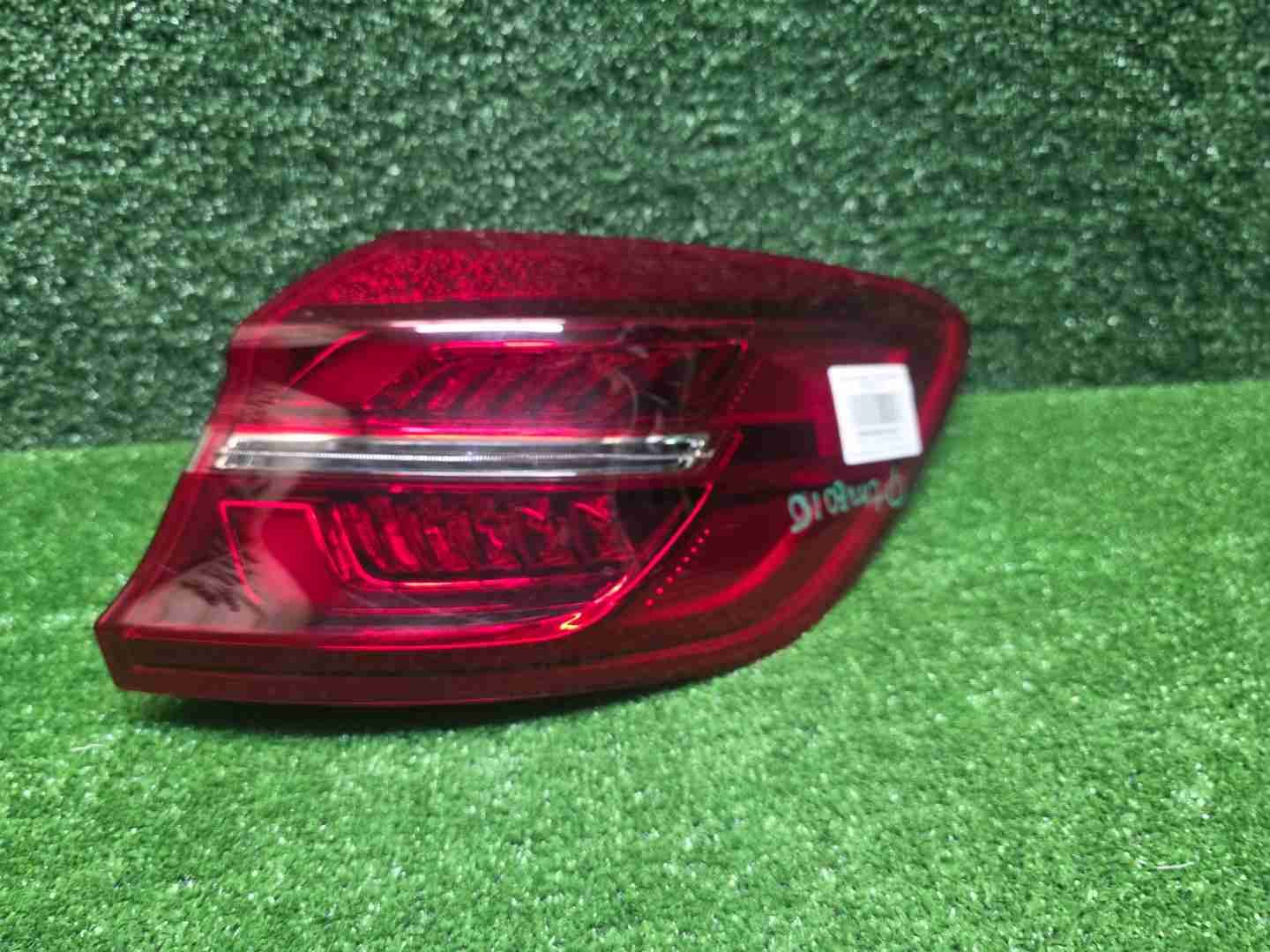 Фонарь правый внешний Hongqi HS5 (2019-н.в.)