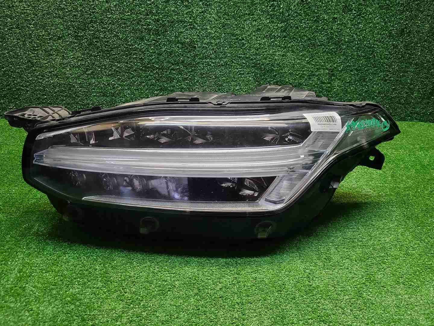 Фара левая Volvo XC90 2 (2014-2019) Full LED