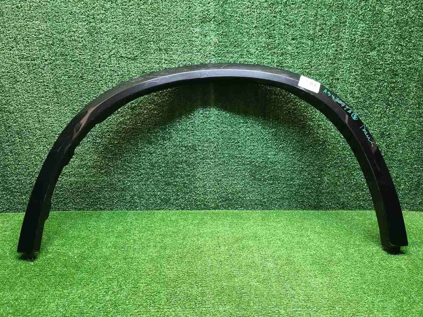 Расширитель крыла левый BMW X5 G05 18-нв M-paket