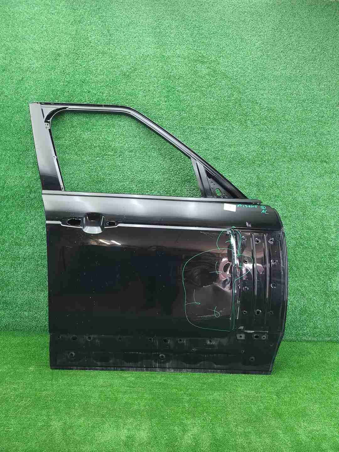 Дверь передняя правая Range Rover Vogue 4 (12-22)