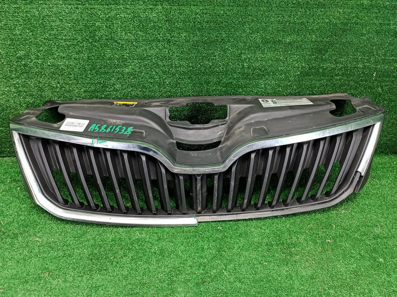 Решетка радиатора Skoda Rapid 1 (2012-2020)