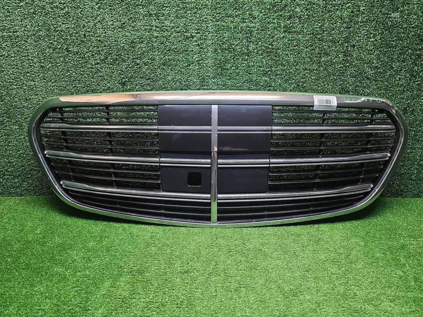 Решетка радиатора Mercedes S W223 (2020-н.в.)