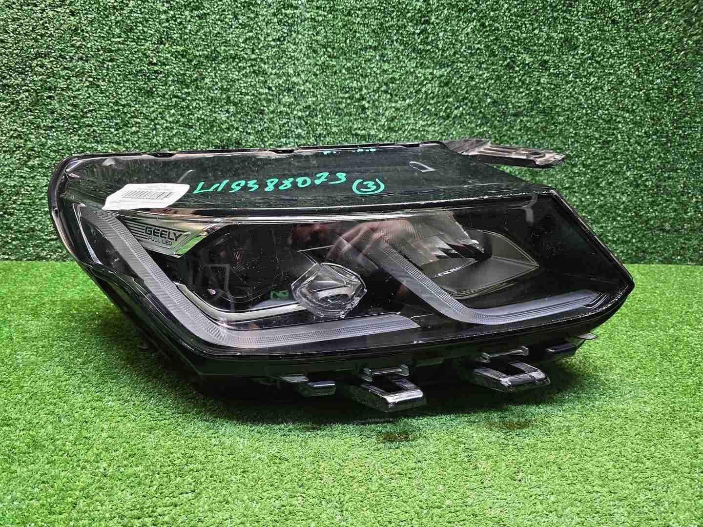 Фара правая Geely Coolray (2019-2024) LED