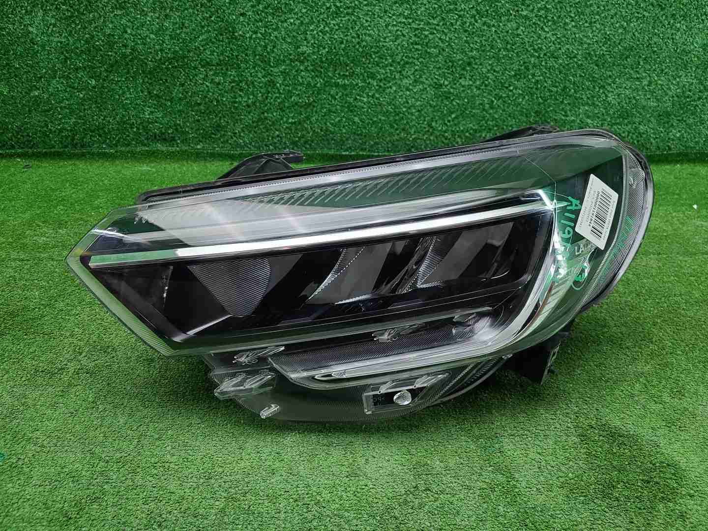Фара левая Lada Vesta (2022-н.в.) LED