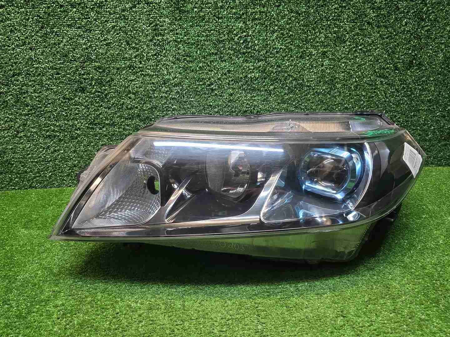 Фара левая Suzuki Vitara 2 (2014-2024) LED