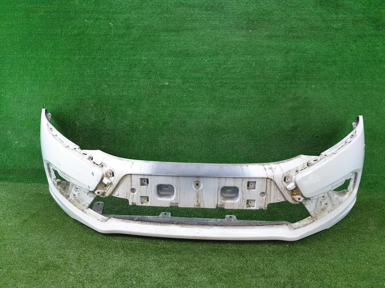 Бампер передний Lada Granta (2018-н.в.)