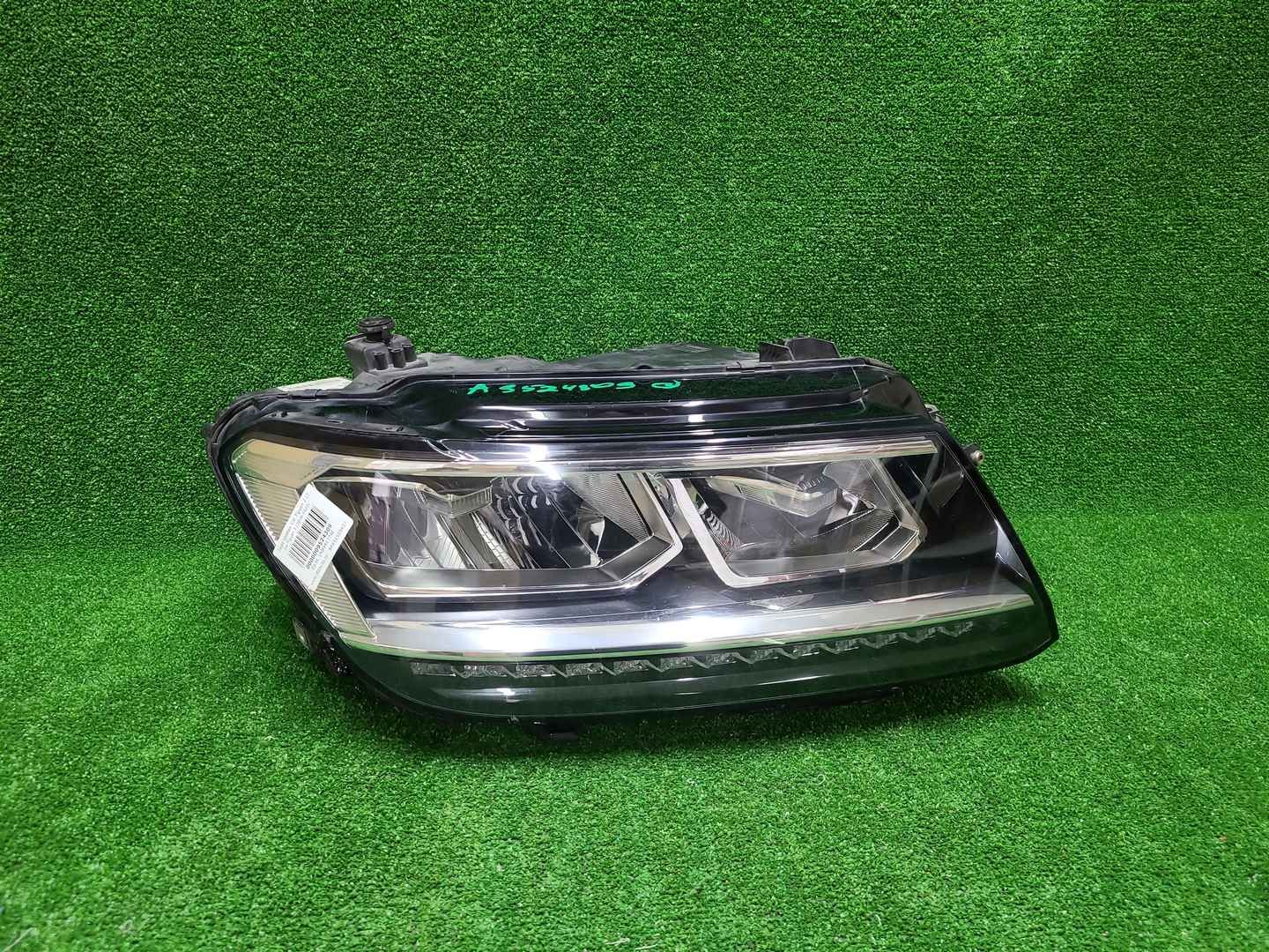 Фара правая VW Tiguan 2 (2016-2020) LED