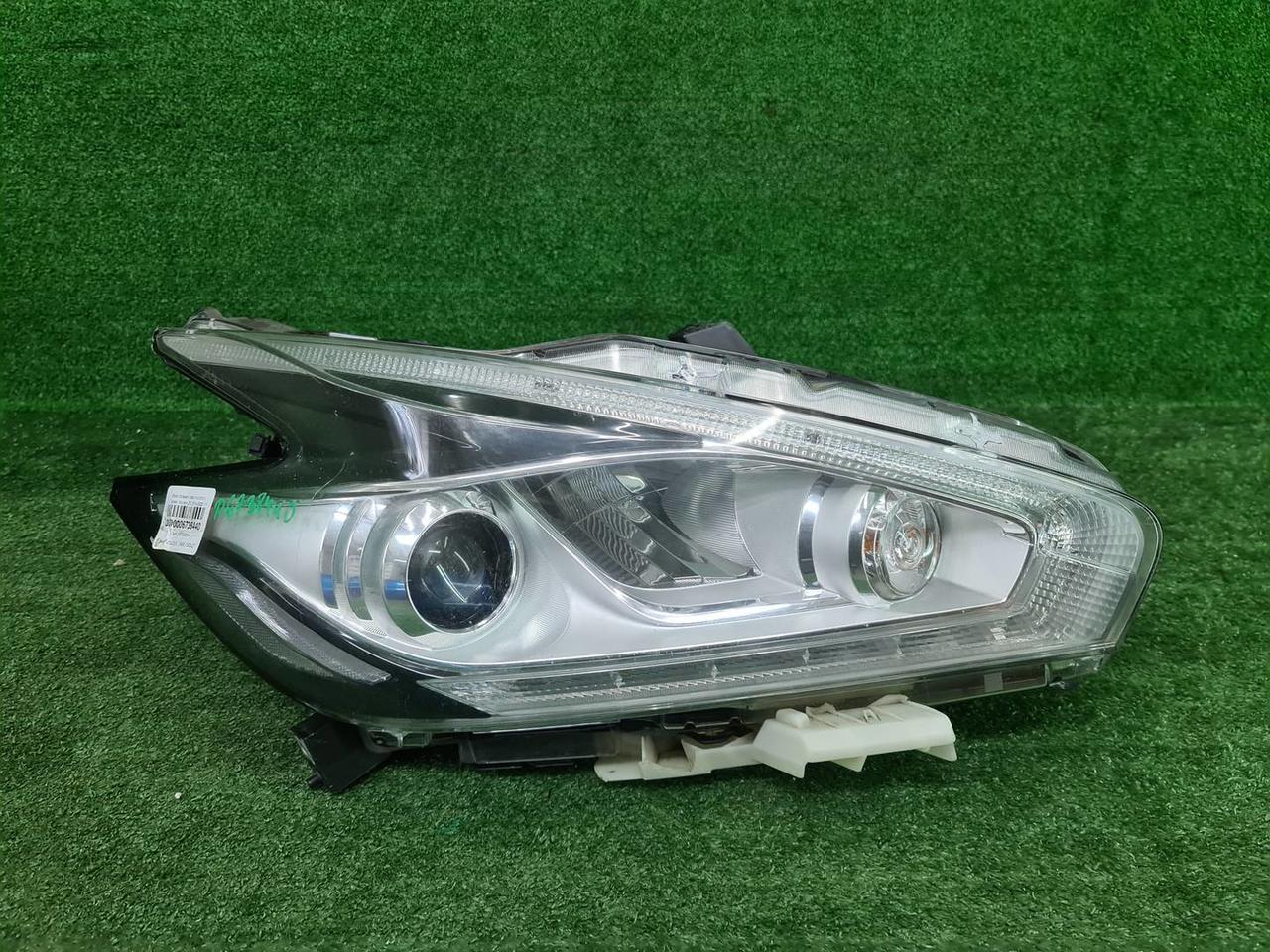 Фара правая Nissan Murano Z52 (2014-2022) LED