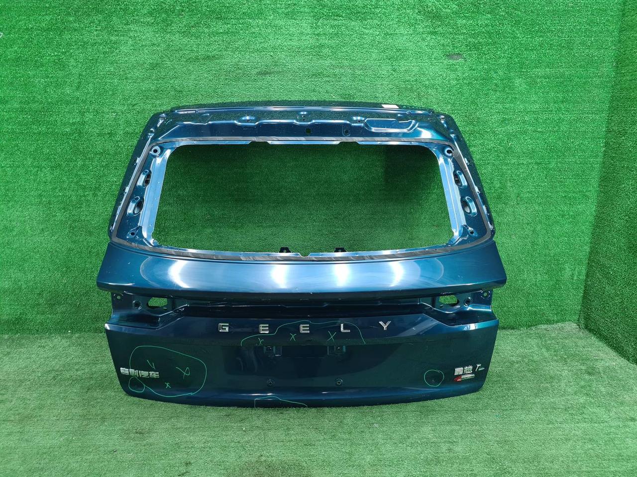 Крышка багажника Geely Monjaro (2021-н.в.)